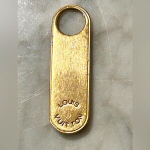 LOUIS VUITTON Golden Color Pendant Engraved On Both Sides